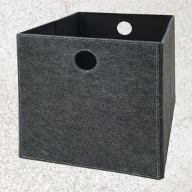 Høy boks i grå filt til KUBIK .