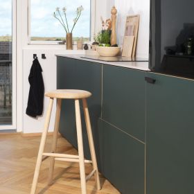 Krakk Kjøkken barstol i eik H70 cm