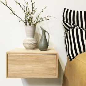 Nattbord eik - B35 D32 H17,5 cm.