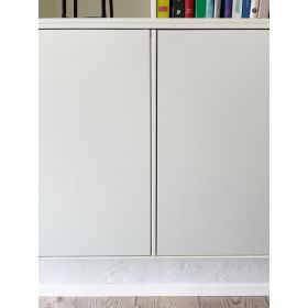 Dekorativ stolpe for innvendige dører